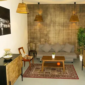 https://la-marque-jaune.hotelinveneto.com