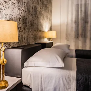 https://trevisi27.hotelinveneto.com