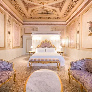 Ca' Bonfadini Historic Experience 5* Veneza