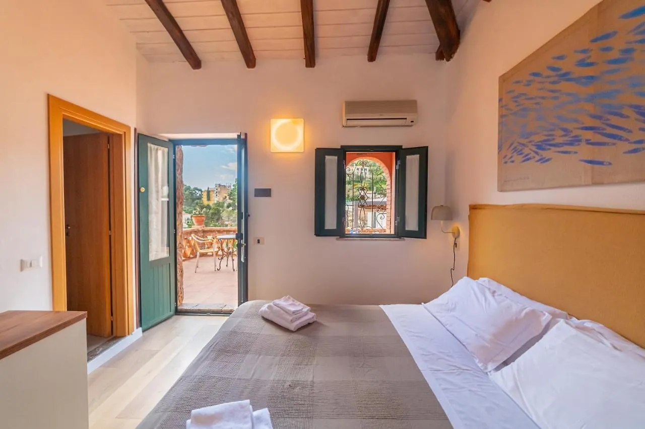Hotel Villino Gallodoro タオルミーナ 2*,