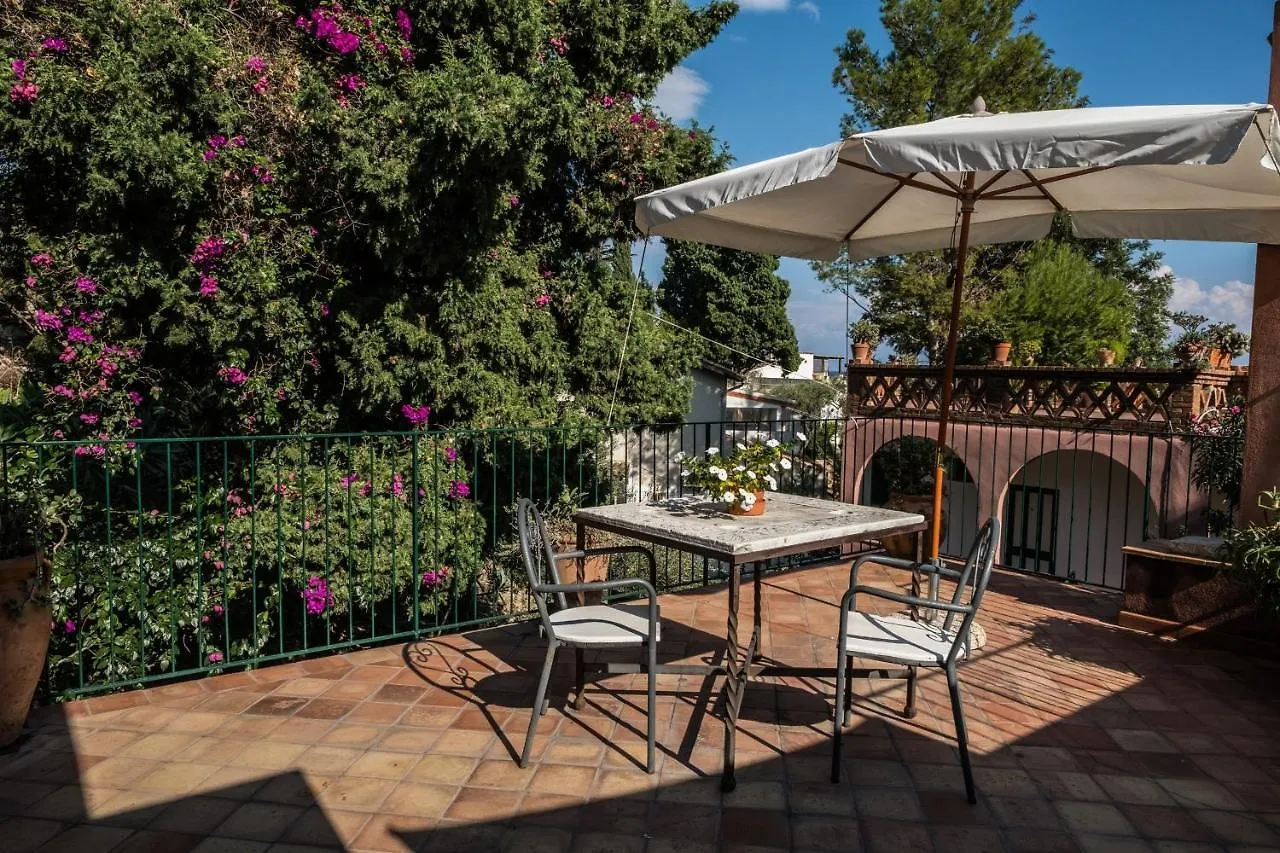 Hotel Villino Gallodoro Taormina Itália