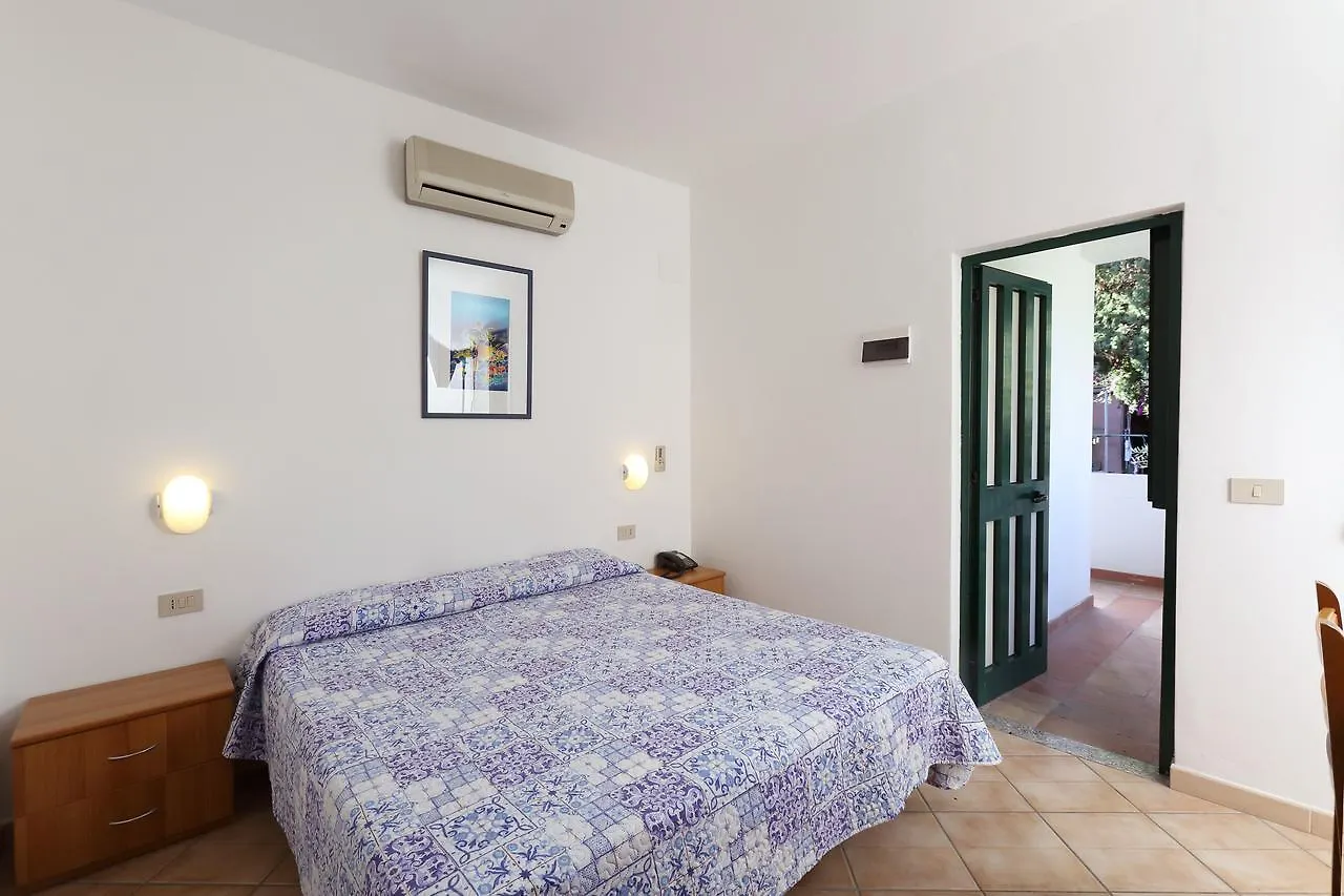 Hotel Villino Gallodoro Taormina 2*,  Itália